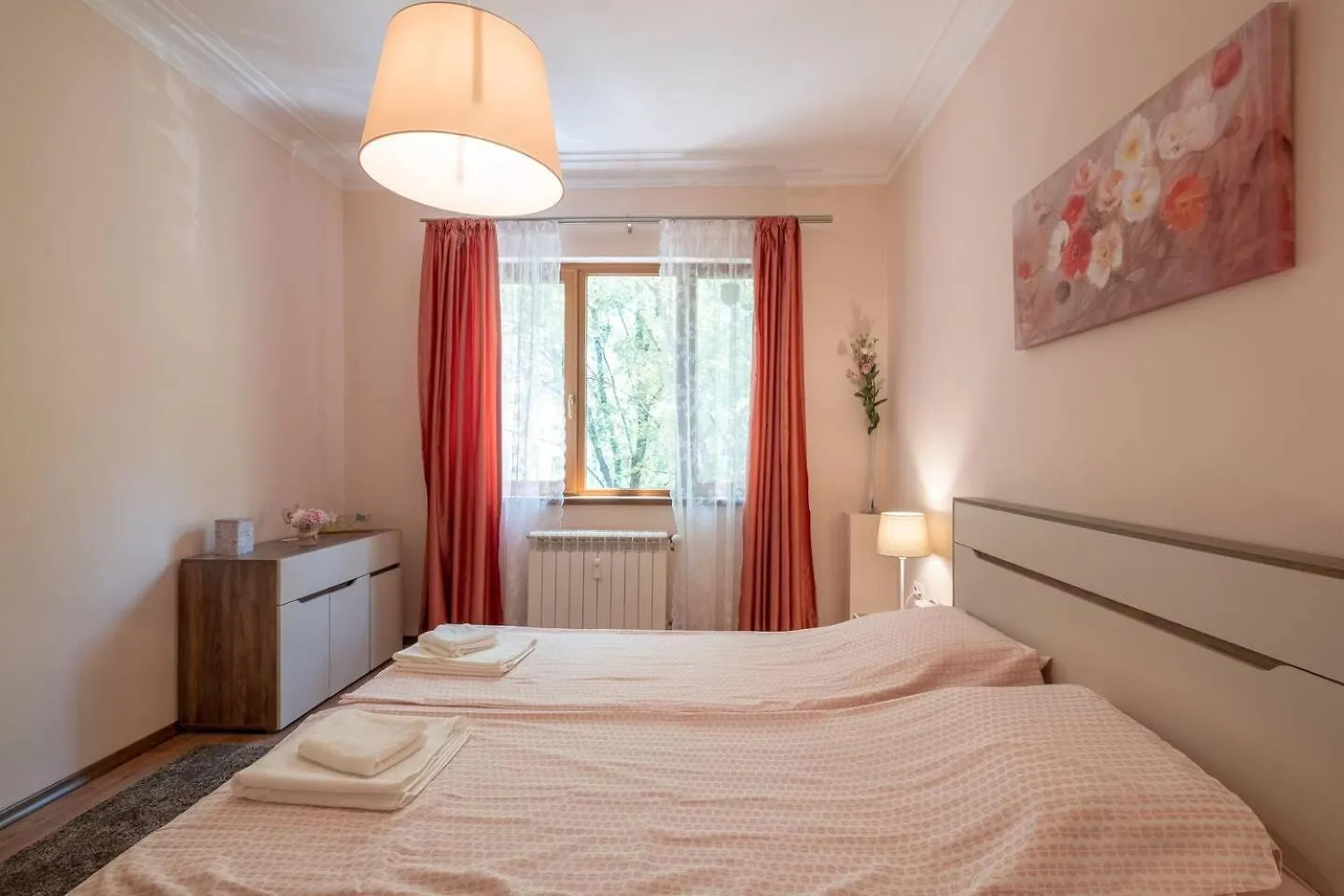 Top Pick! Central Spacious 2 Bedroom Apartment Sofia 0*,